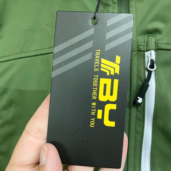 TBY Travels Together With You Men's S Olive Green Outdoor Vest Jacket Waterproof - Picture 5 of 10